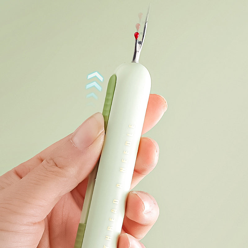 StitchSavior™ - Enhebrador de agujas y cortacosturas 2 en 1