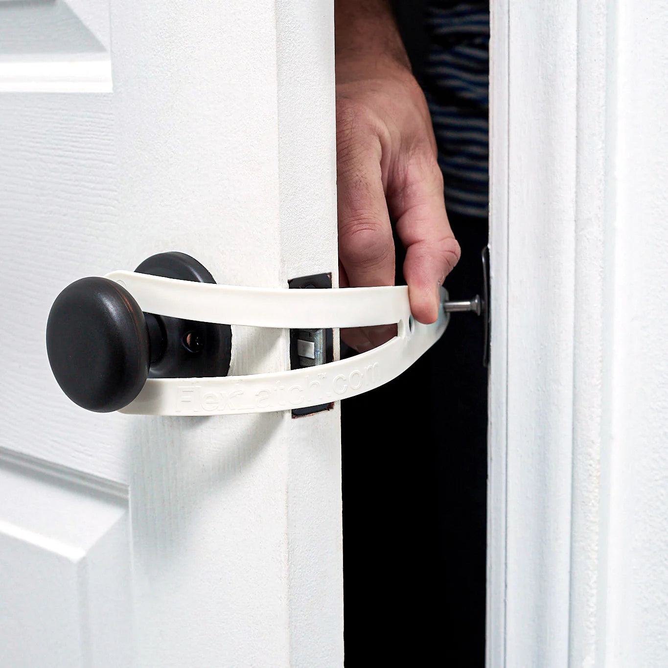 STRIPFLEX™ - SOPORTE DE PUERTA PARA GATOS